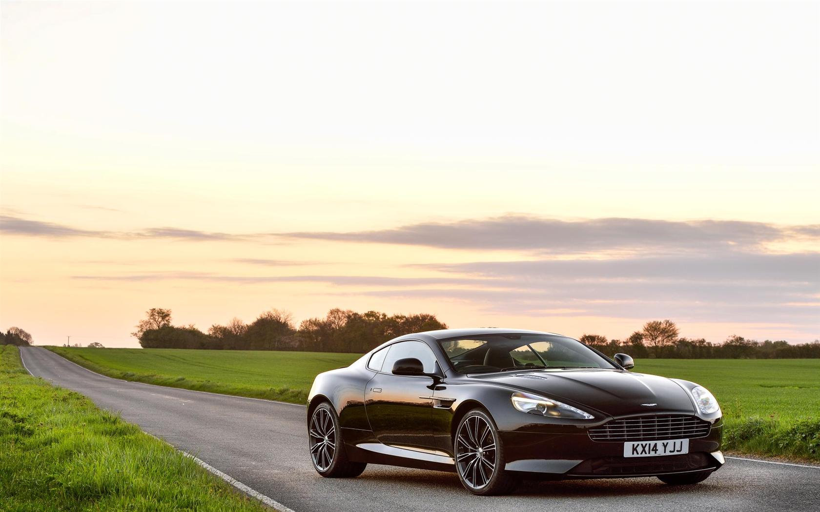 2015 Aston Martin DB9 Carbon Edition